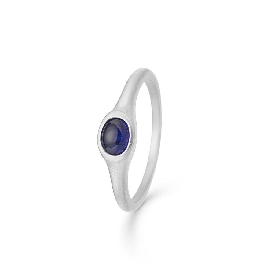 Jewellery Mads Z | Cabochon Silver Ring W. Sapphire